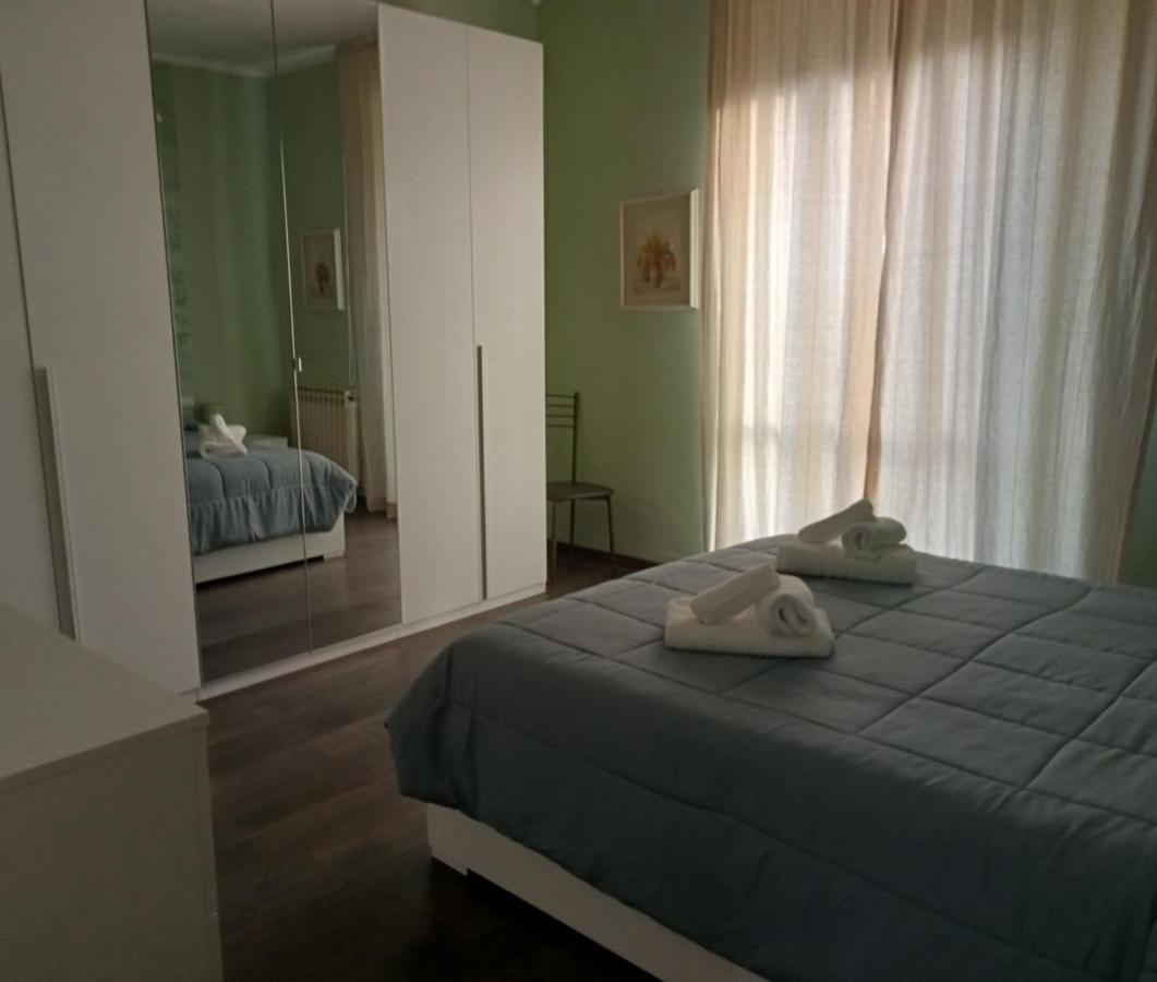 Casa Sofia - Appartamento Con Parcheggio Riservato 테르니 외부 사진