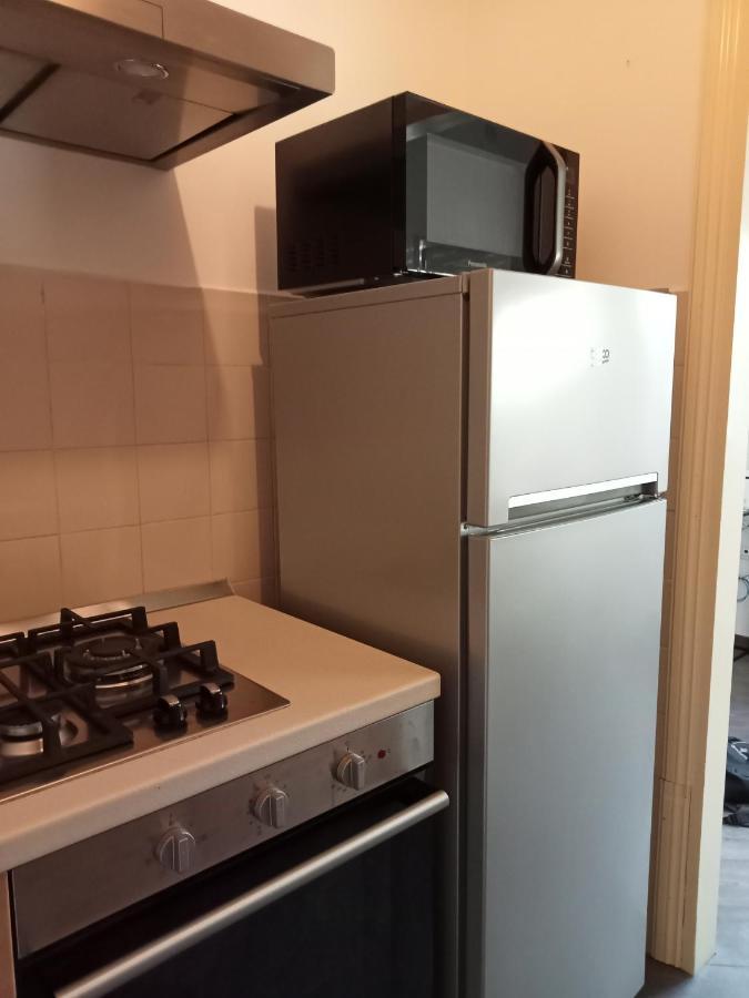 Casa Sofia - Appartamento Con Parcheggio Riservato 테르니 외부 사진